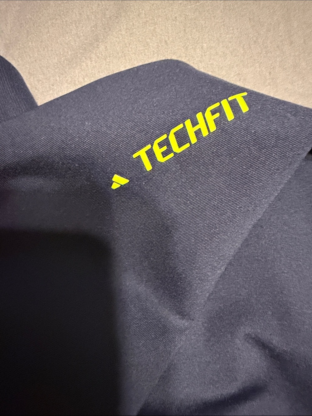 adidas Manchester United Navy Leggings with Neon Yellow Trim and sheer calves - Picture 3 of 7